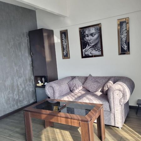 Days Hotel Єреван Екстер'єр фото