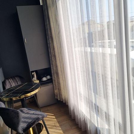 Days Hotel Єреван Екстер'єр фото