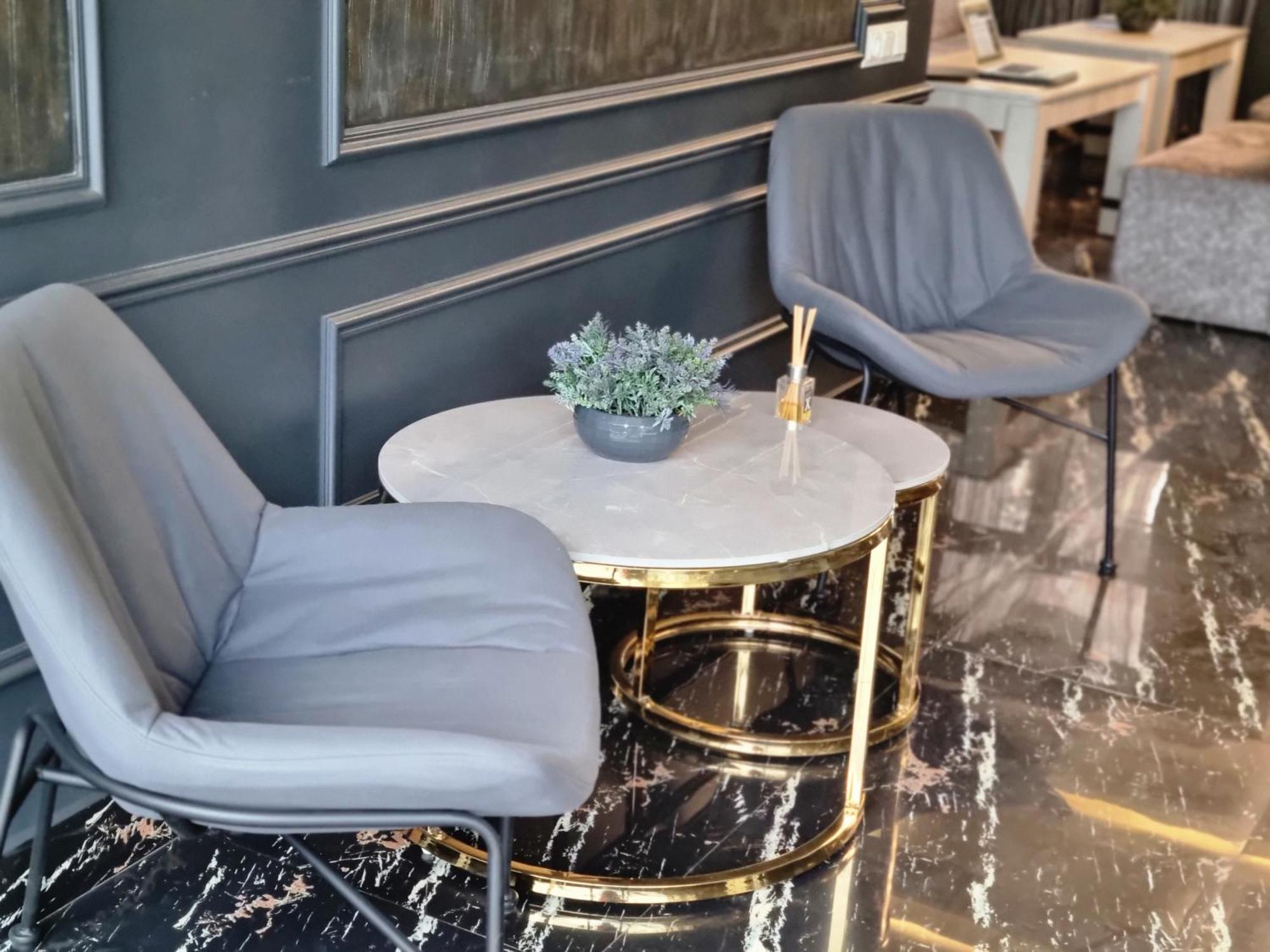 Days Hotel Єреван Екстер'єр фото